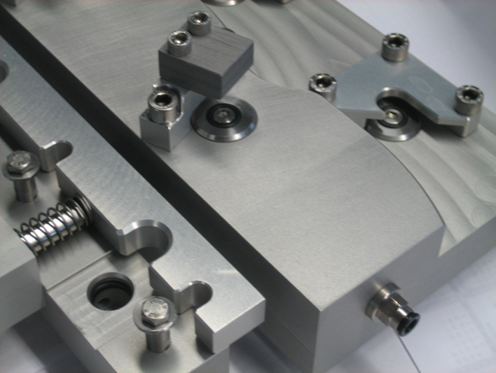 Sonderlösung Pneumatik Dichtprüfvorrichtung für Rohrleitungen